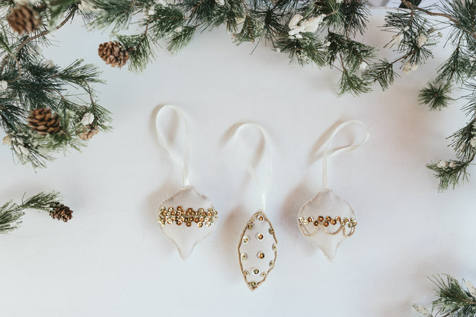 Christmas Ornaments - Gold Glitz